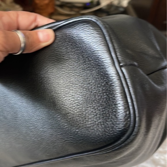 Authentic Michael kors pebble drawstring bag - Picture 12 of 12